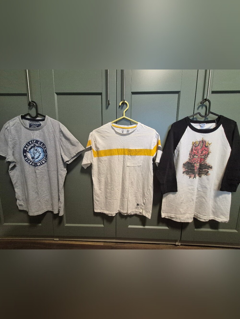 Men's/Teen Boy's 3 T-Shirts Bundle